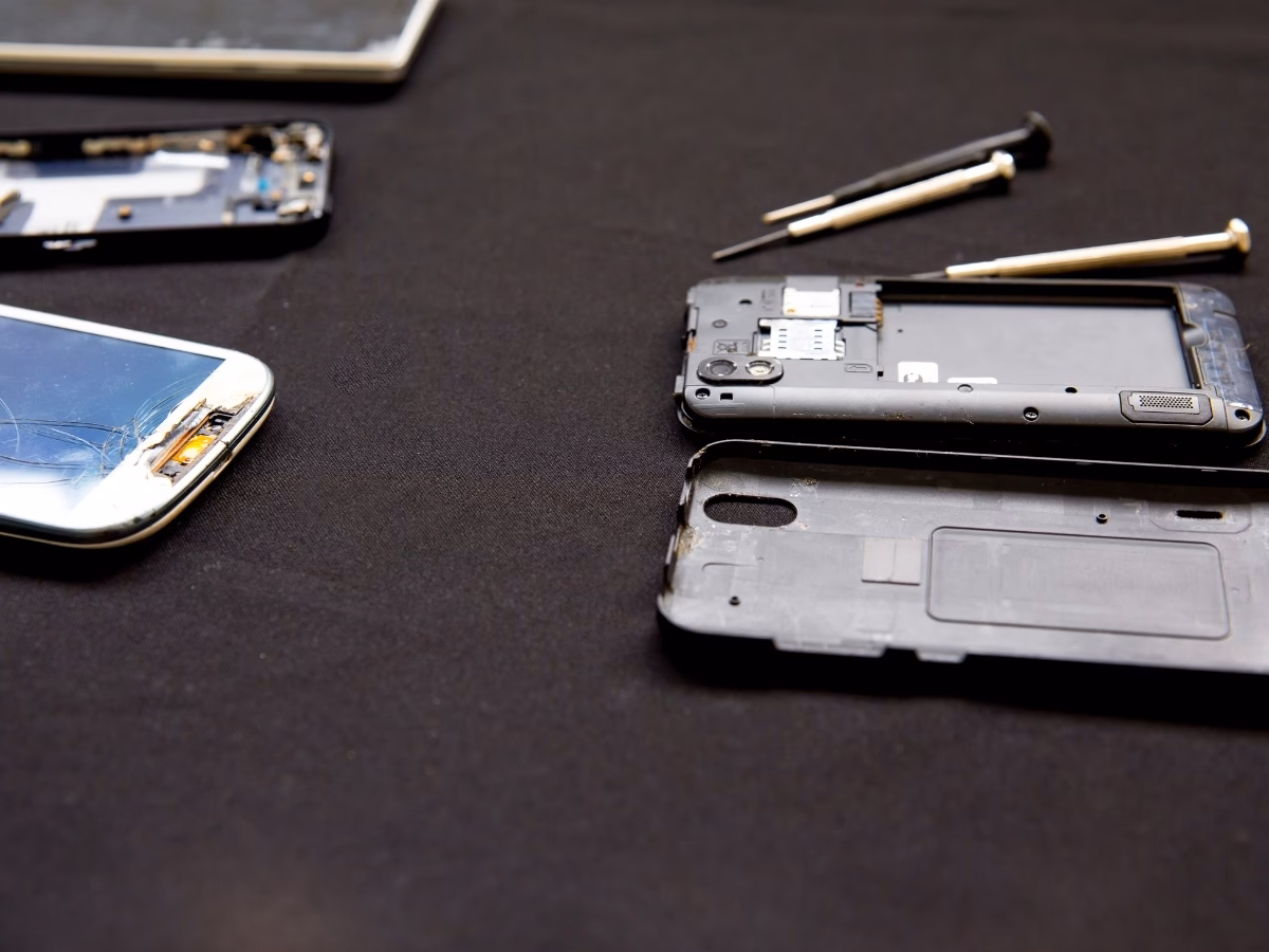 Where can I buy a replacement screen for my Samsung phone?