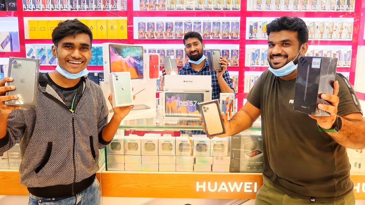 Where to buy food in Dubai?