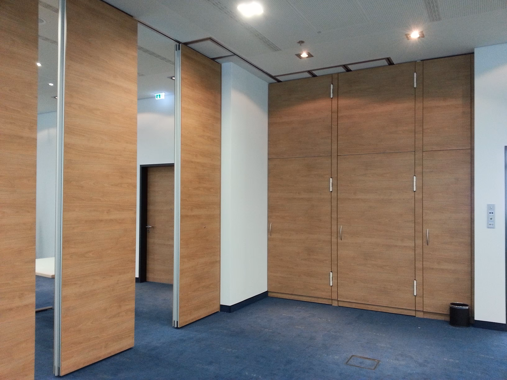 Welche Optionen gibt es für mobile Trennwandsysteme?