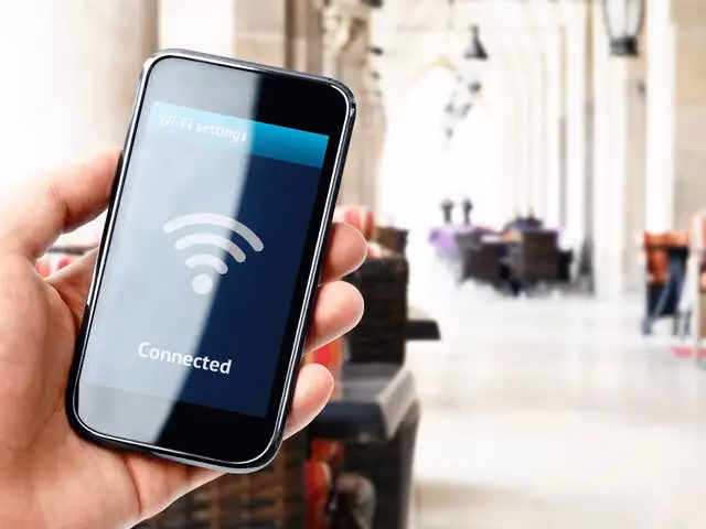 How to download free WiFi apps?
