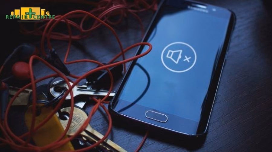 Why is my mobile phone speaker not making a sound?