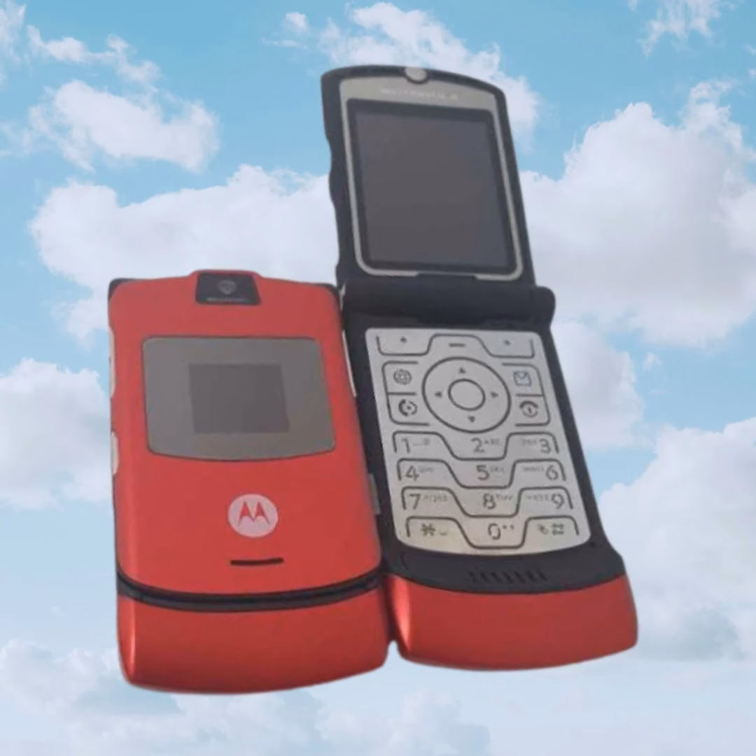What are the best Motorola flip phones in India?