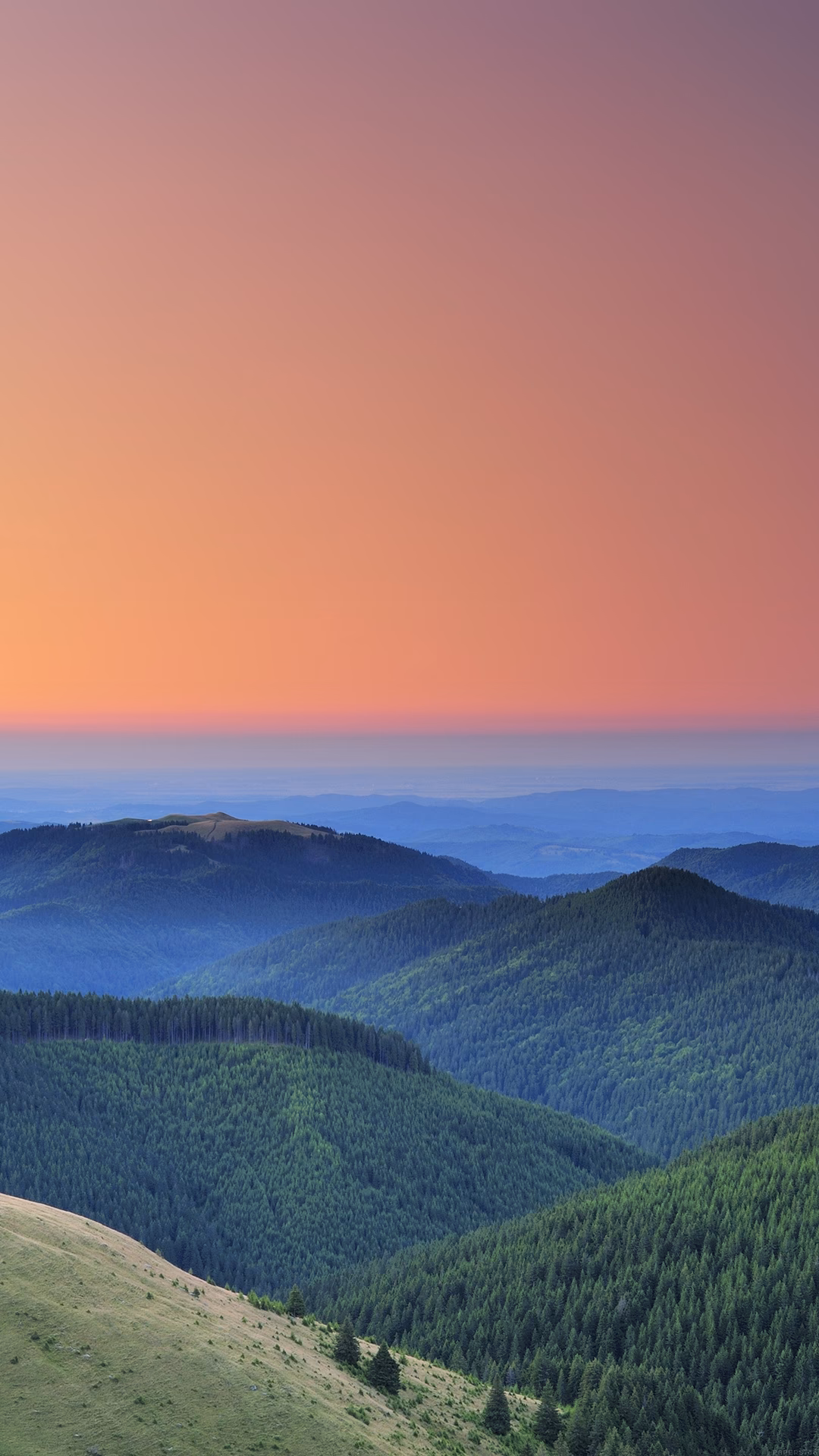 Where can I find 4K nature iPhone wallpapers?