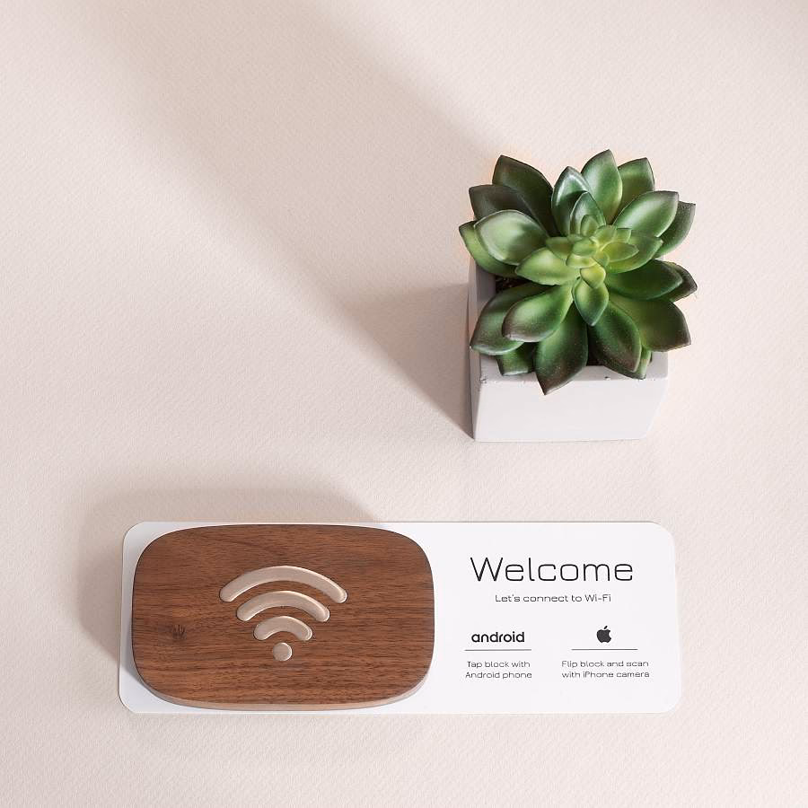 How to read NFC tags on iPhone?