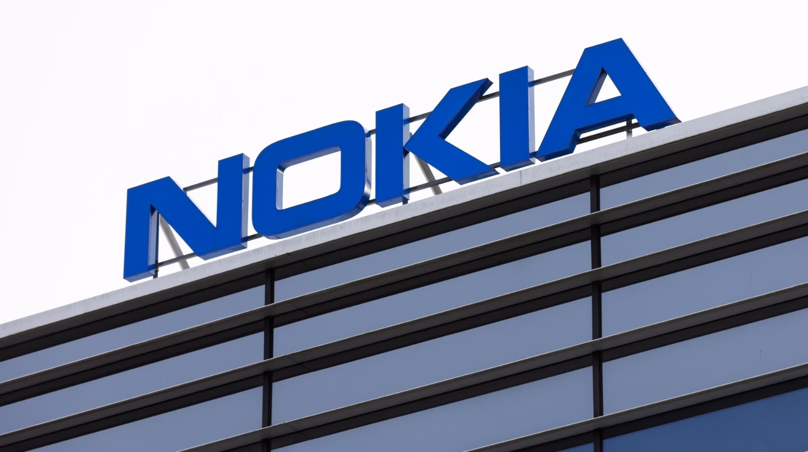 Who makes new Nokia phones?