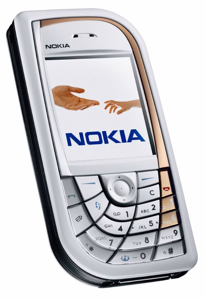 What are the features of Nokia 7610?