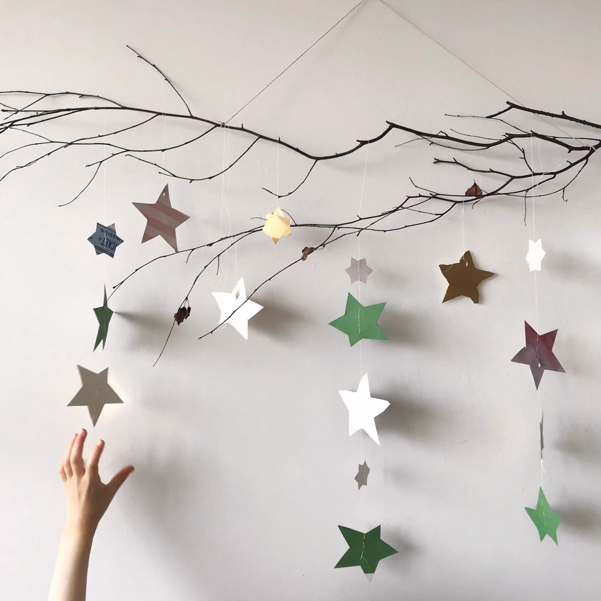 What are the possibilities of paper mobiles?