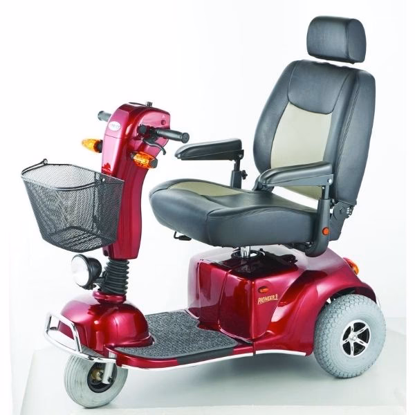 How many wheels does a pioneer scooter have?