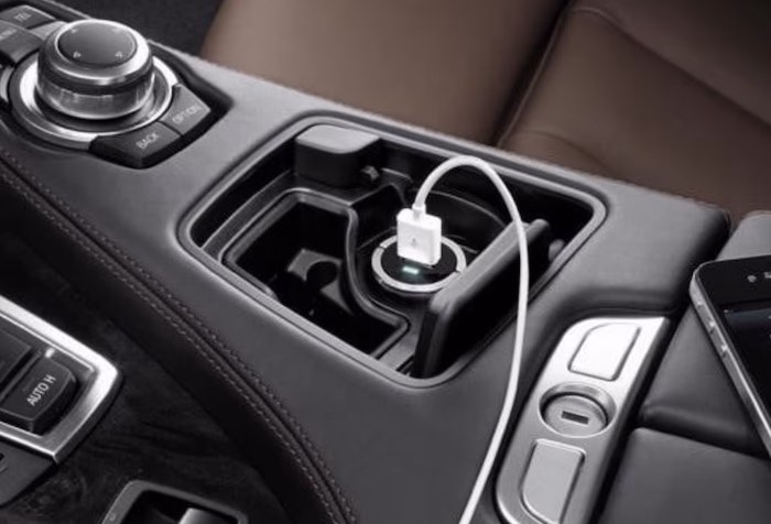 What if my iPhone 13 won't play audio through USB?