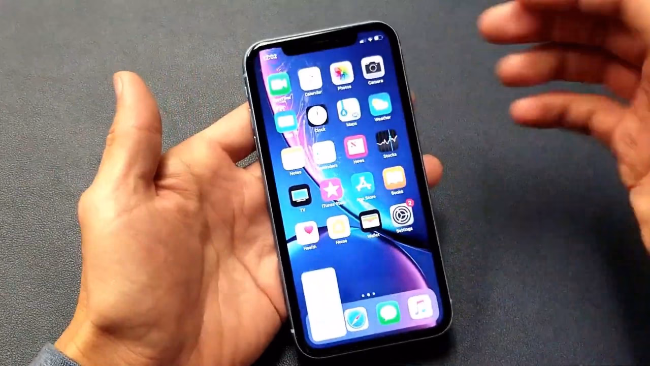 What are the dimensions of Apple iPhone XR?