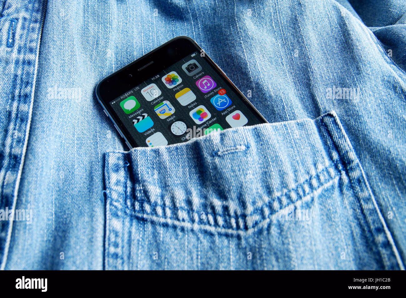 Should you carry your mobile phone around in your pocket or bra?