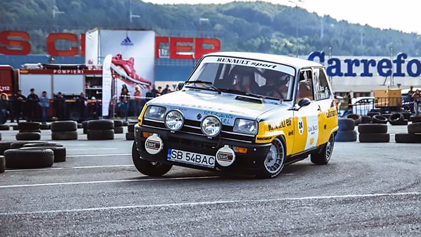 Wie viel CO2 hat ein R5 Turbo?