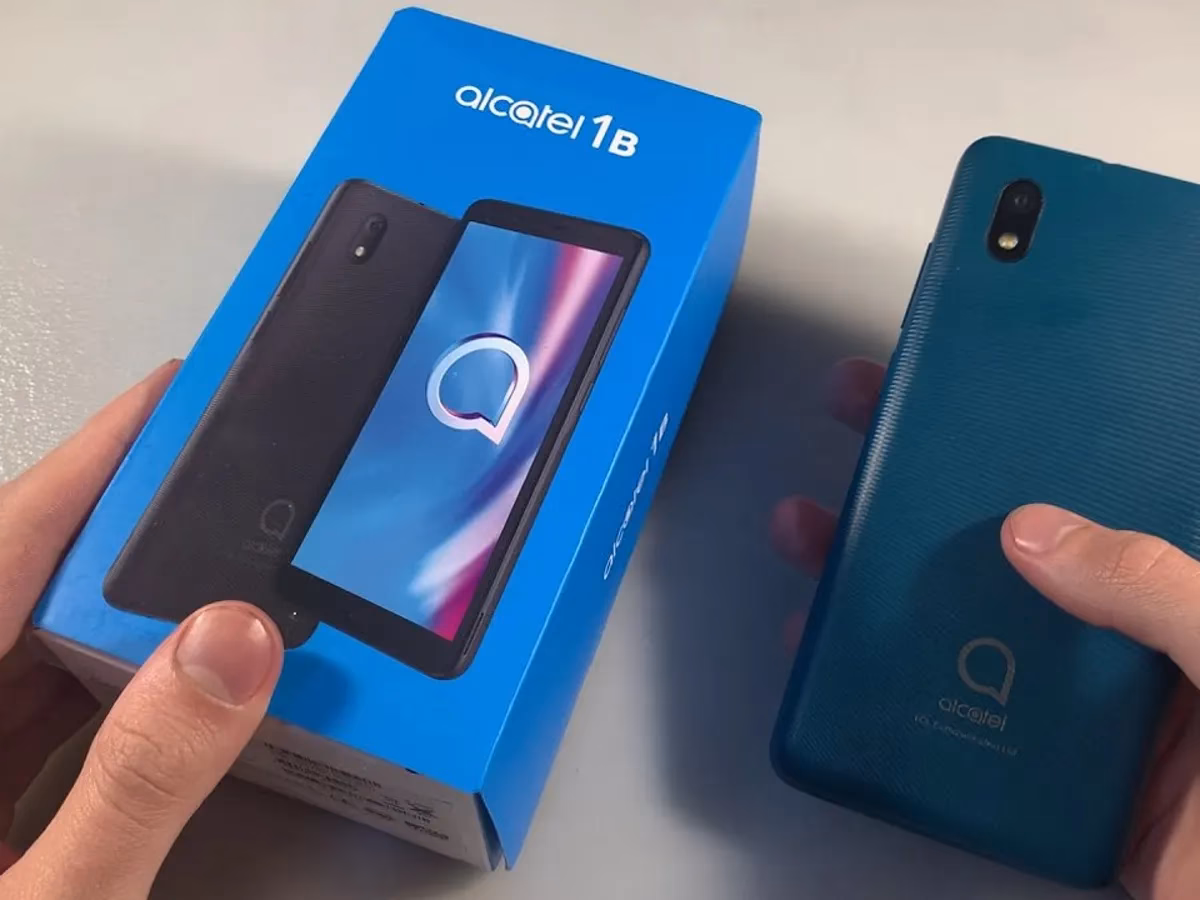 Can you buy a SIM free phone for £100?