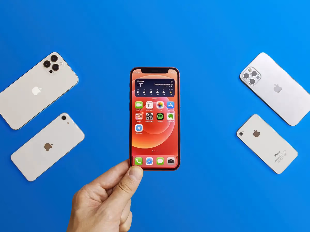 Is iPhone SE still a good smallest smartphone?