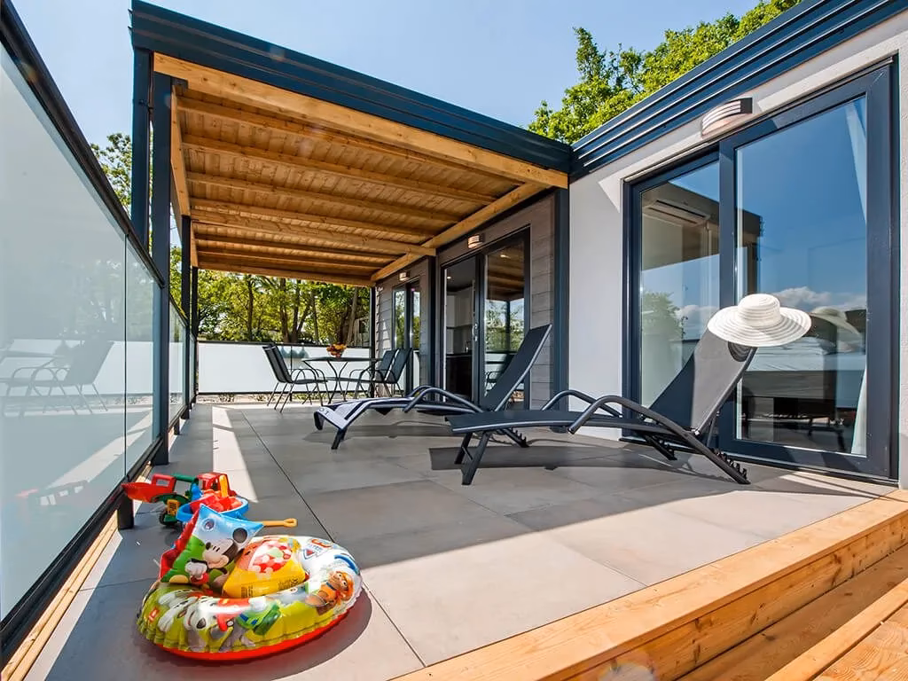 What is a Romantic Suite mobile home?