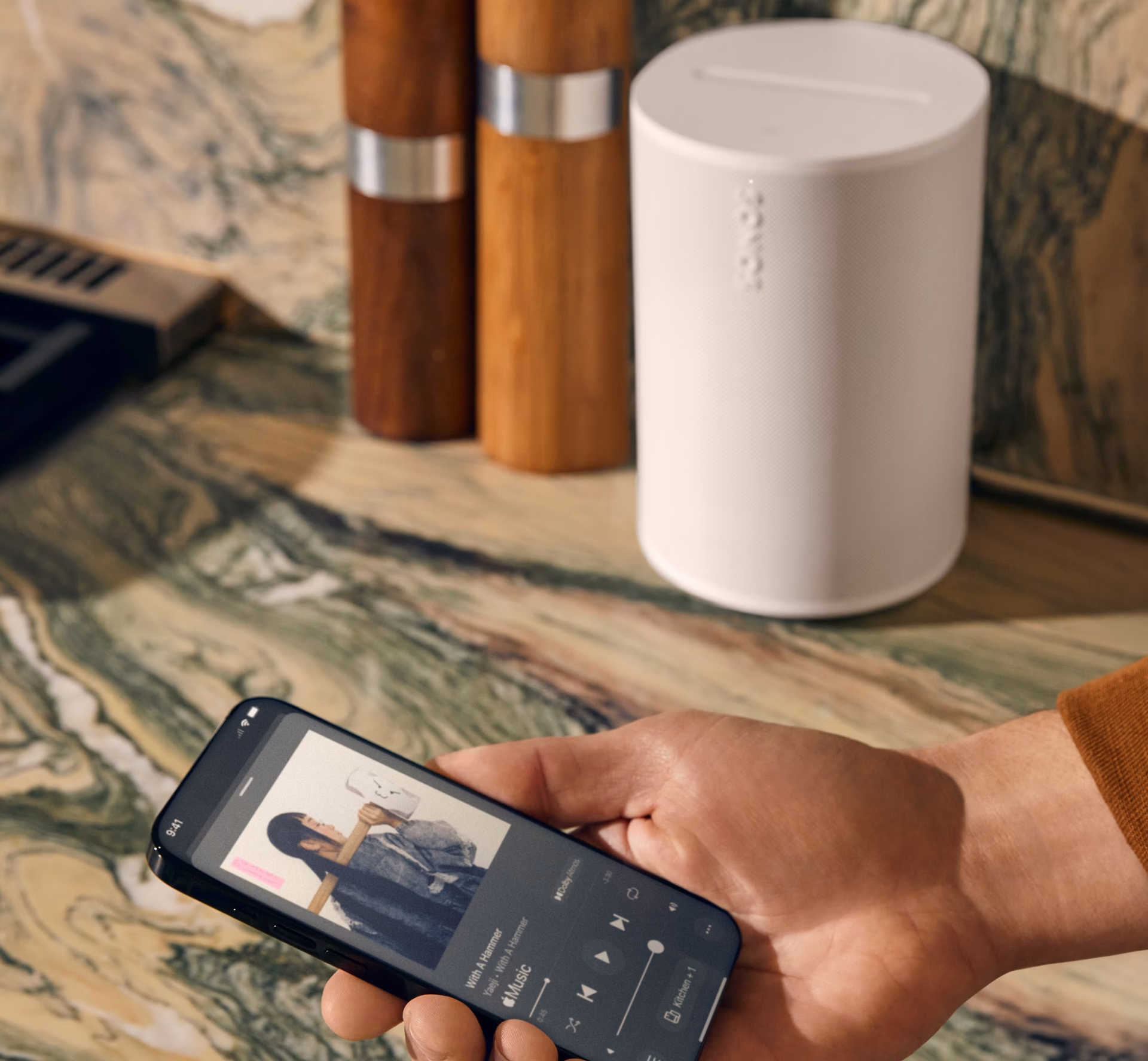 How does the Sonos app work?