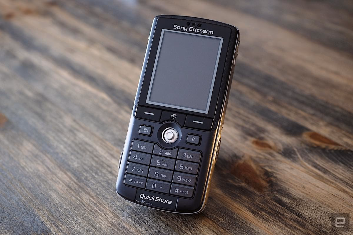 What are Sony Ericsson K750 specifications?