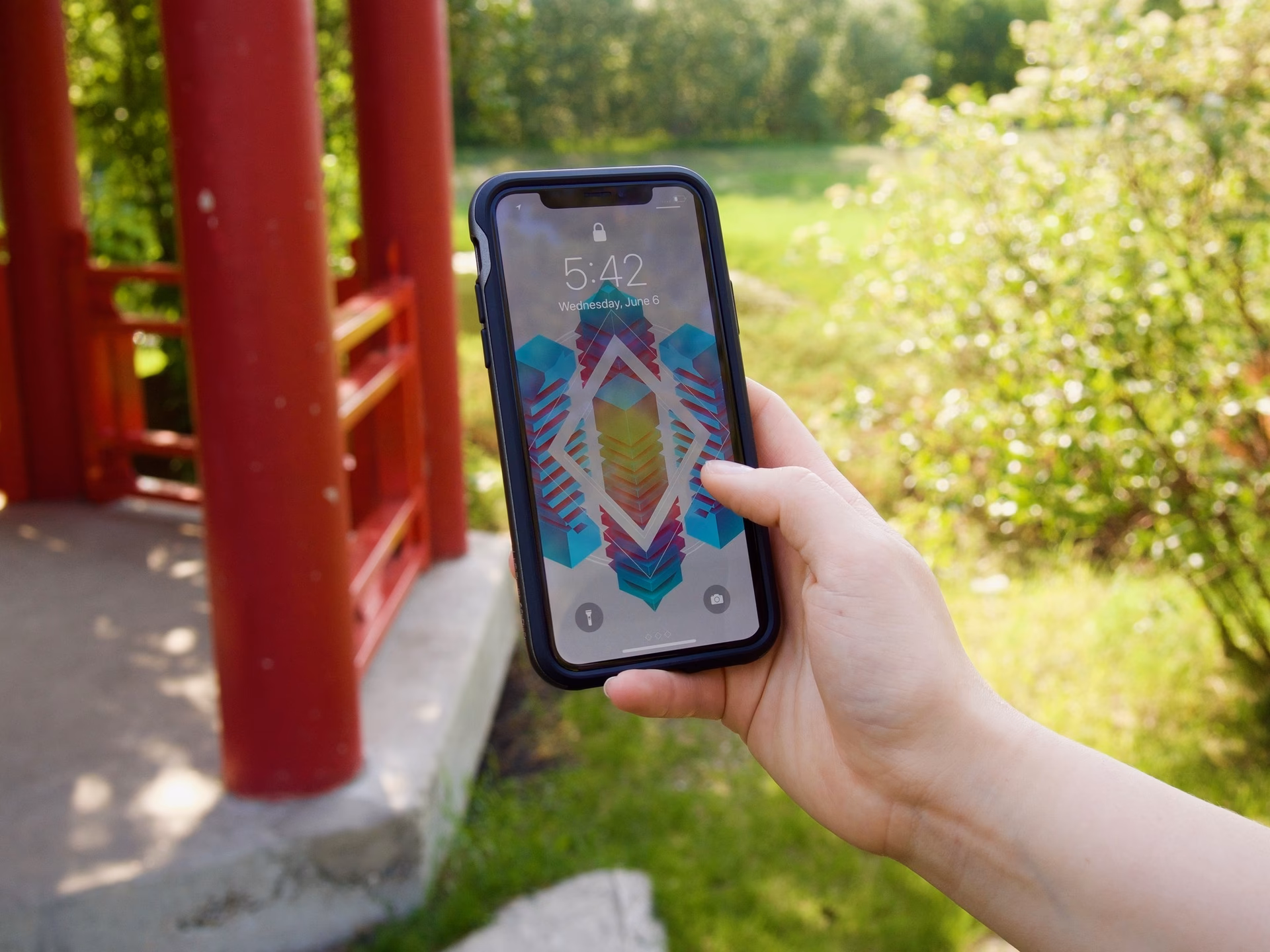 Should you buy a neo hybrid case for your iPhone X?