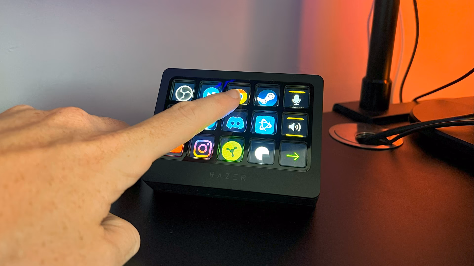What is a good Elgato Stream deck mobile alternative?