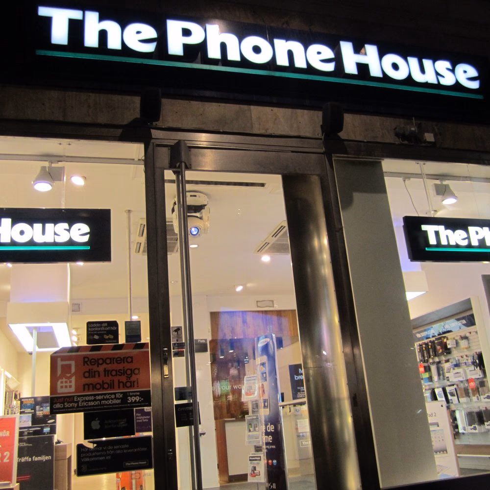 What are the best mobile phone stores in Stockholm?