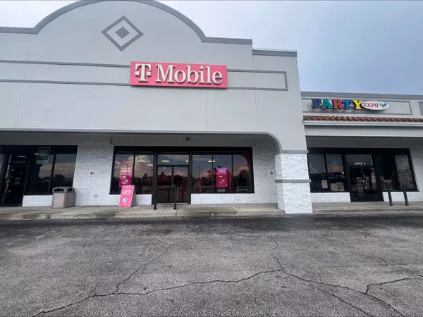 Where is the T-Mobile location in Miami?