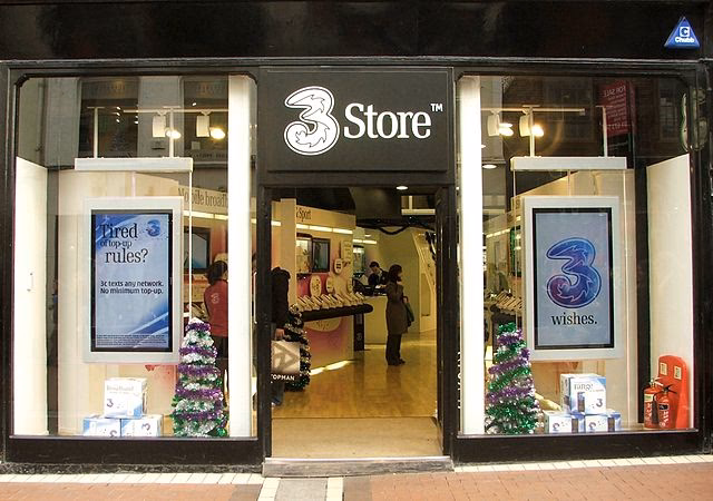 Where is 3 store Parkway?