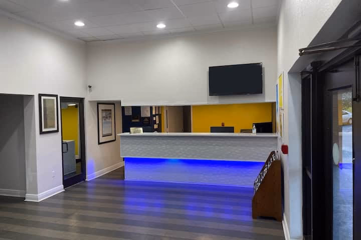 How do I login to Travelodge?