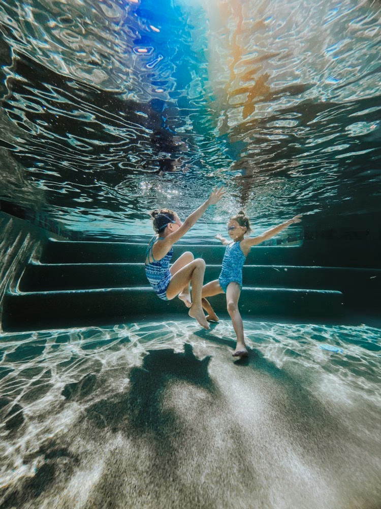 How to use iPhone for underwater photography?