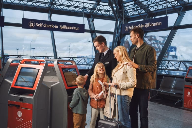 Does Icelandair have self-service check-in kiosks?