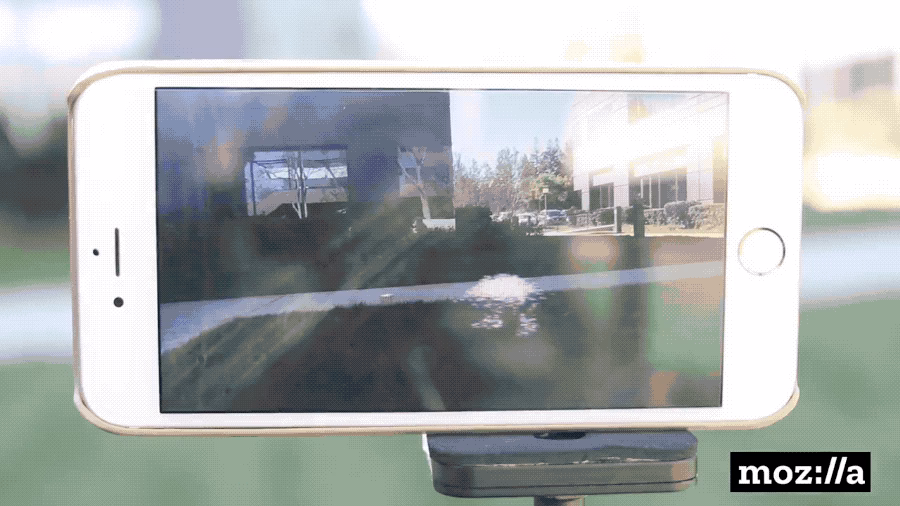 Does WebXR work on iOS?