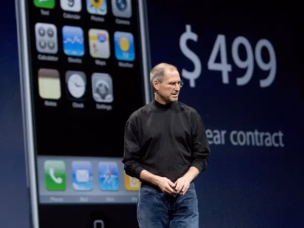 Did Steve Jobs write an open letter to iPhone customers?