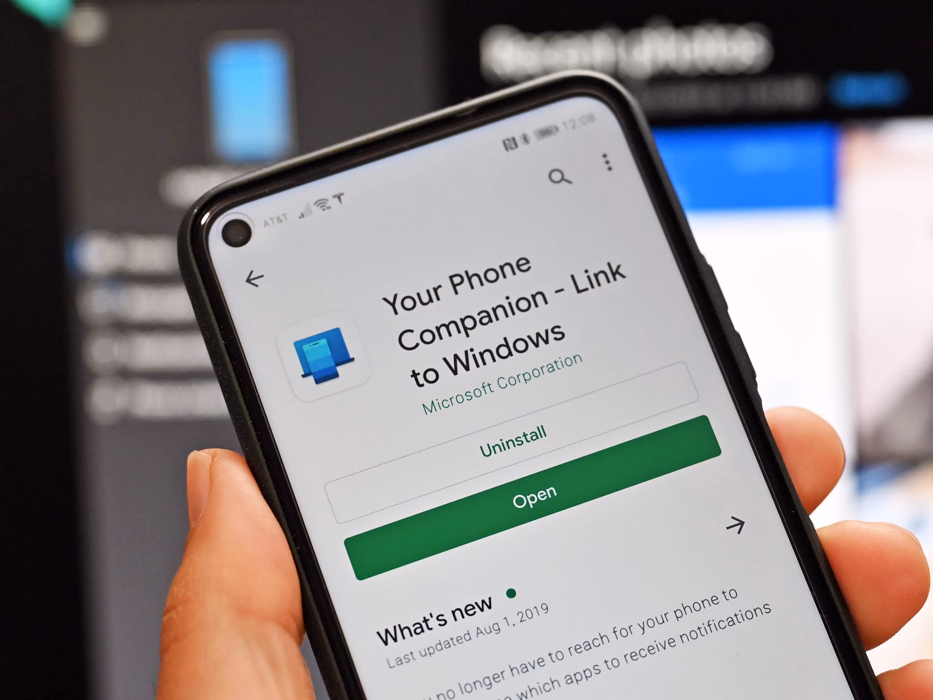 Does Windows 10 support cellular networks?