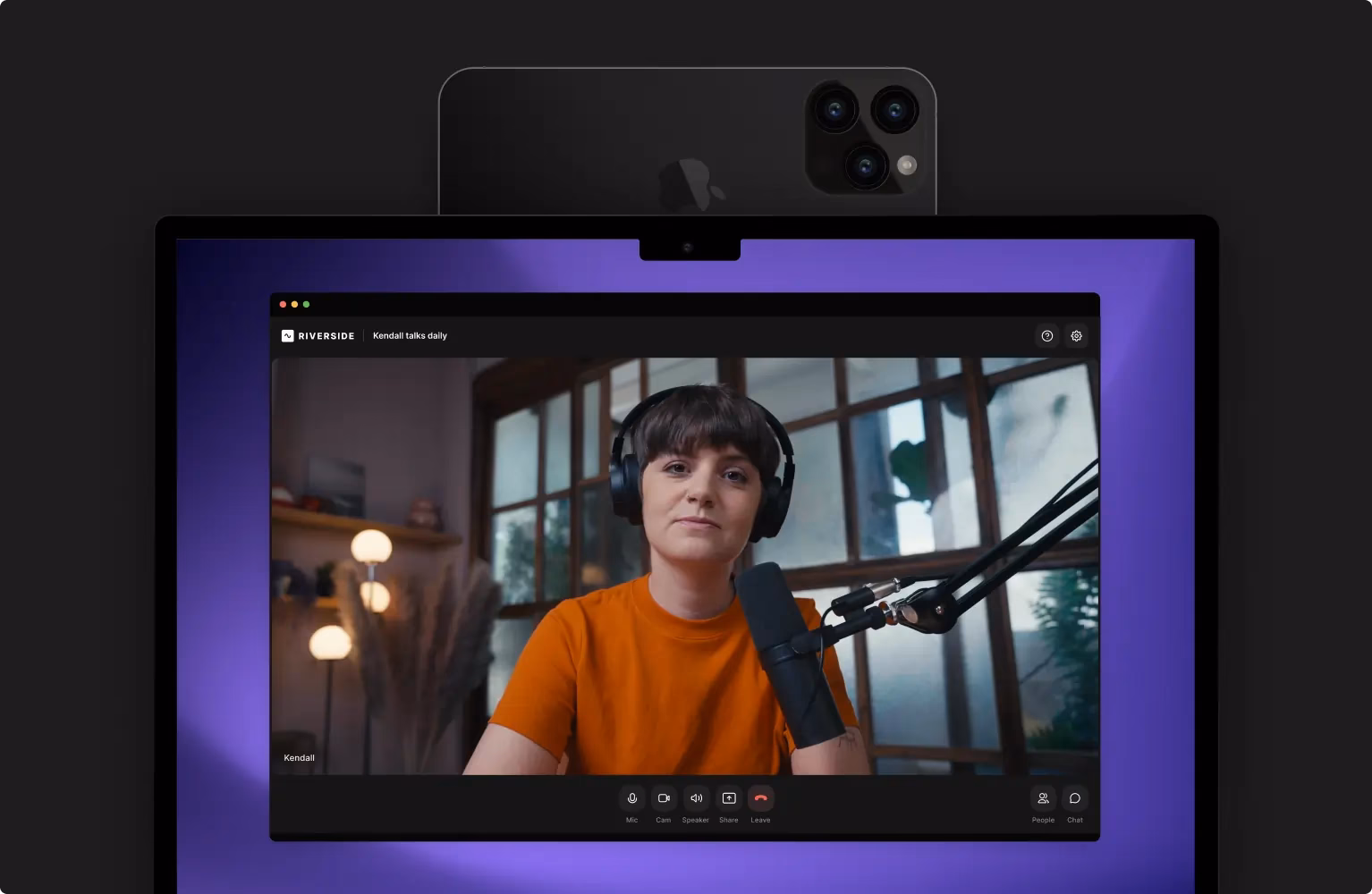How to use a webcam on iPhone & Windows 10?