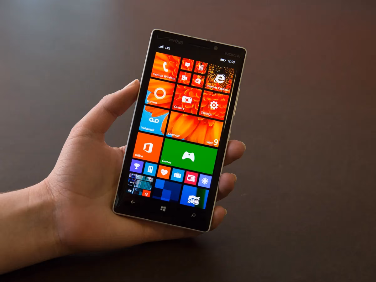 Does Windows Phone 8.1 have a Help+Tips app?