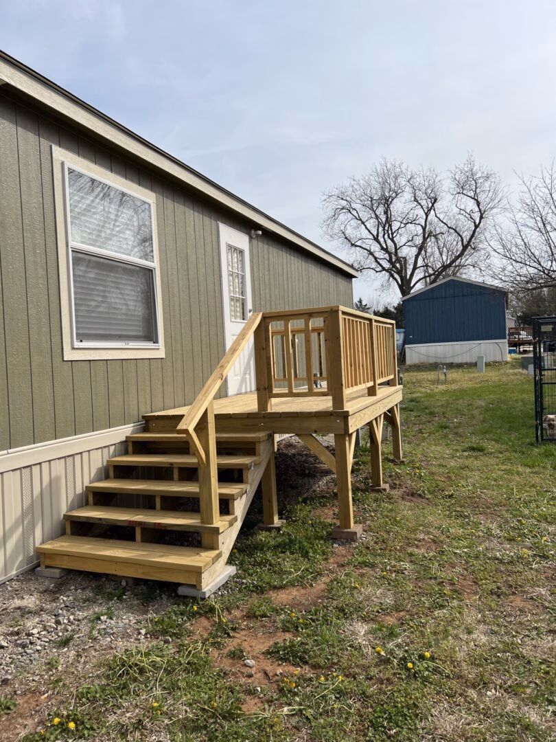 Does a mobile home deck include a railing?