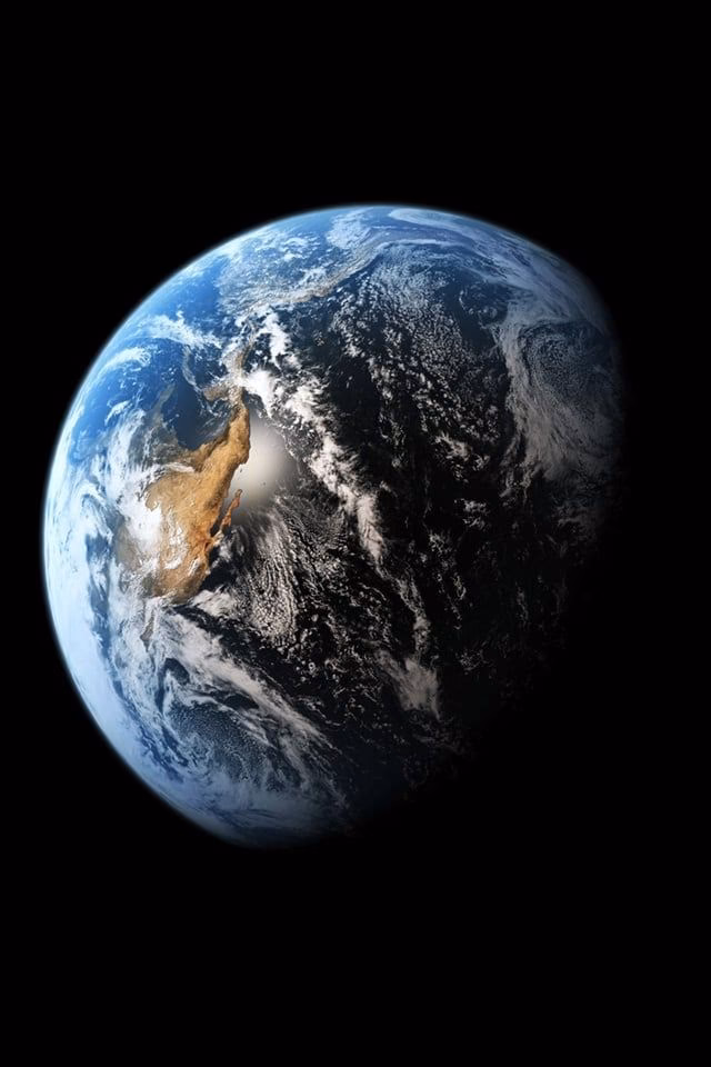 What are iPhone Earth wallpapers?